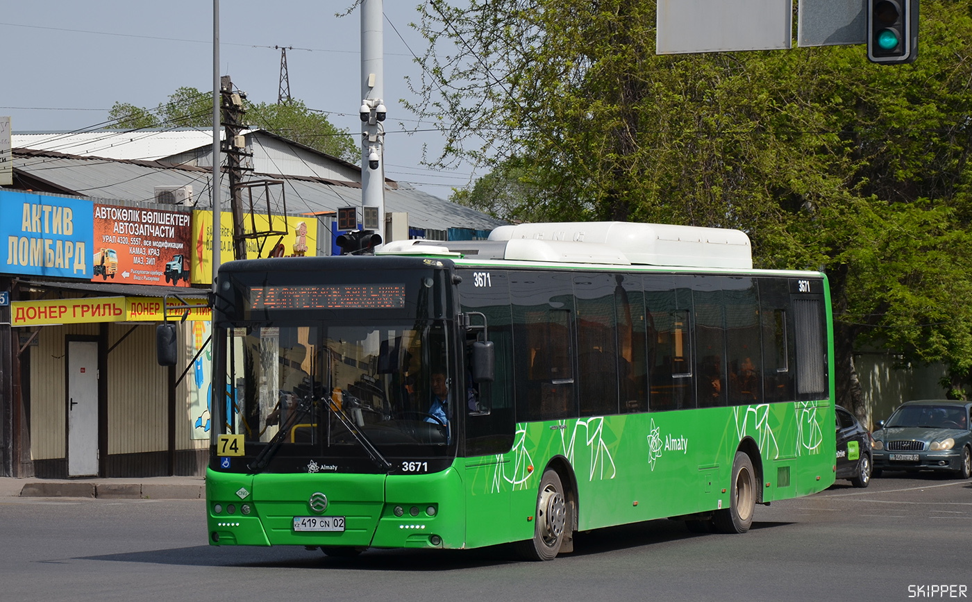 Алматы, Golden Dragon XML6125CN (Hyundai Trans Auto) № 3671