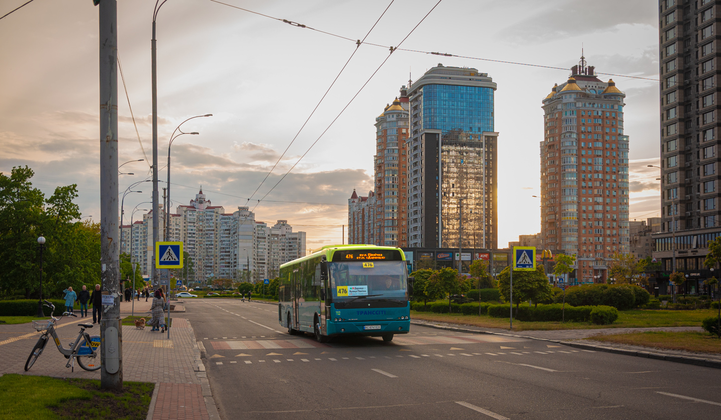 Киев, VDL Berkhof Ambassador 200 № 702