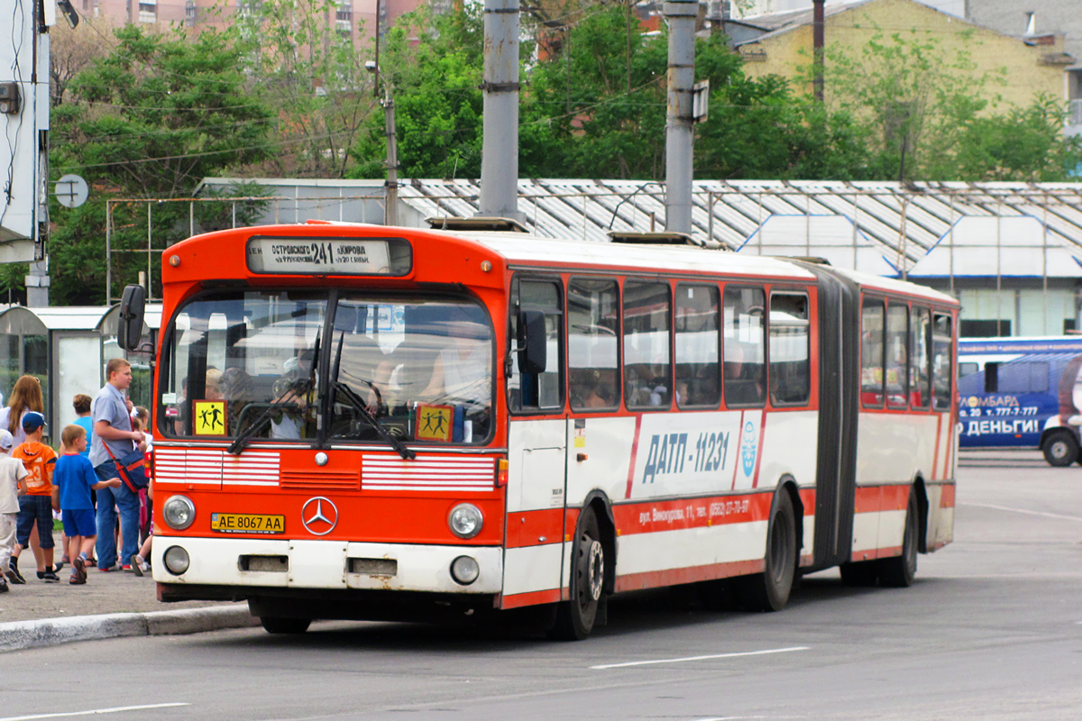 Днепропетровская область, Mercedes-Benz O305G № AE 8067 AA