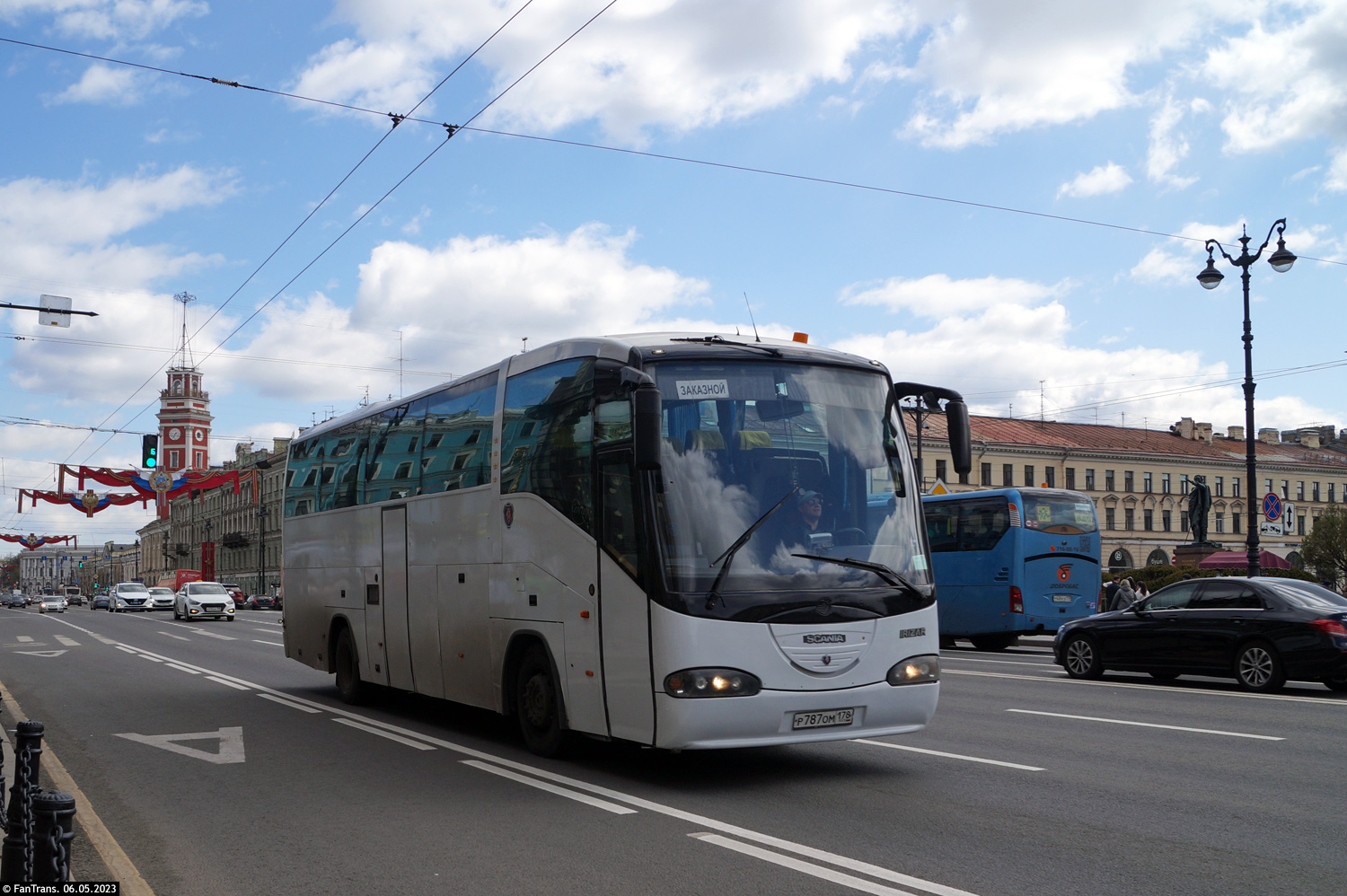 Санкт-Петербург, Irizar Century II 12.37 № Р 787 ОМ 178; Санкт-Петербург, Yutong ZK6129H № У 434 УХ 178