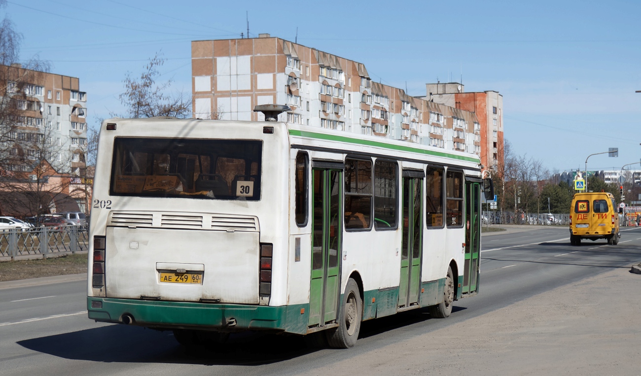 Пскоўская вобласць, ЛиАЗ-5256.26 № 202