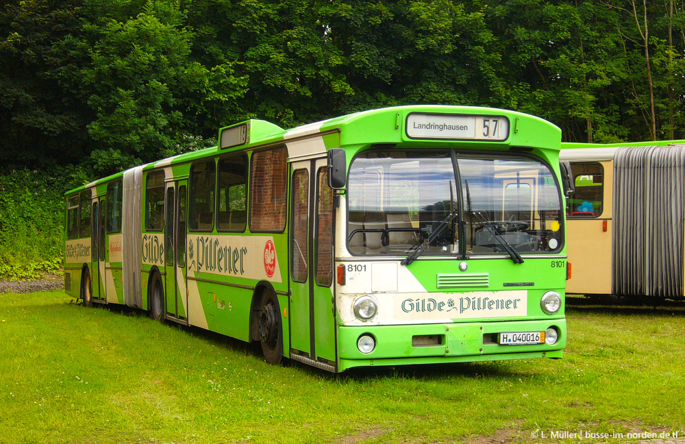 Dolní Sasko, Mercedes-Benz O305G č. 8101; Dolní Sasko — Bustreffen Wehmingen Hannoversches Straßenbahnmuseum 17.06.2012