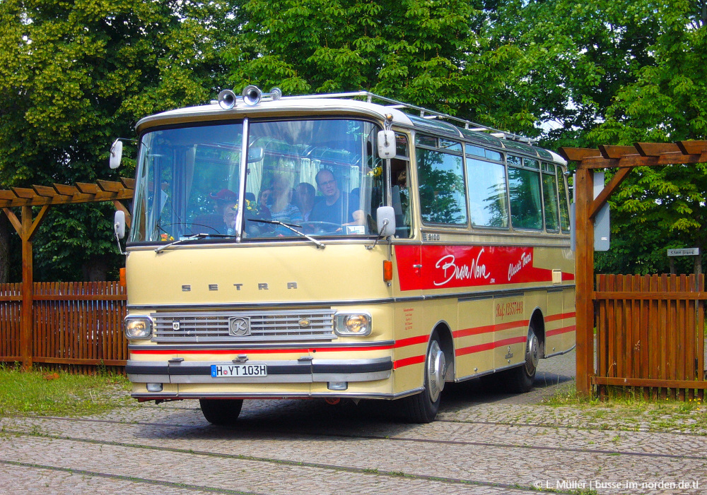 Alsó-Szászország, Setra S100 sz.: H-YT 103H; Alsó-Szászország — Bustreffen Wehmingen Hannoversches Straßenbahnmuseum 17.06.2012
