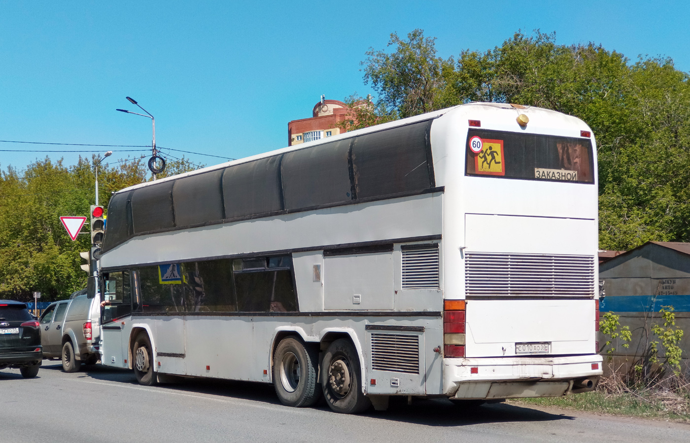 Омская область, Neoplan N122/3 Skyliner № С 010 АО 55