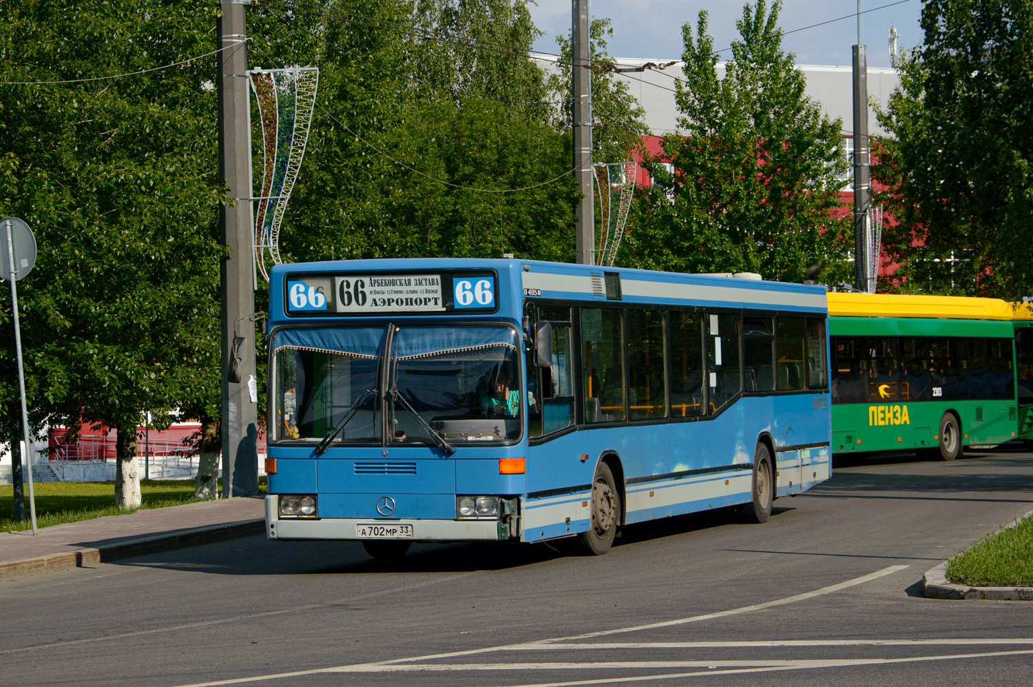 Пензенская область, Mercedes-Benz O405N2 № А 702 МР 33