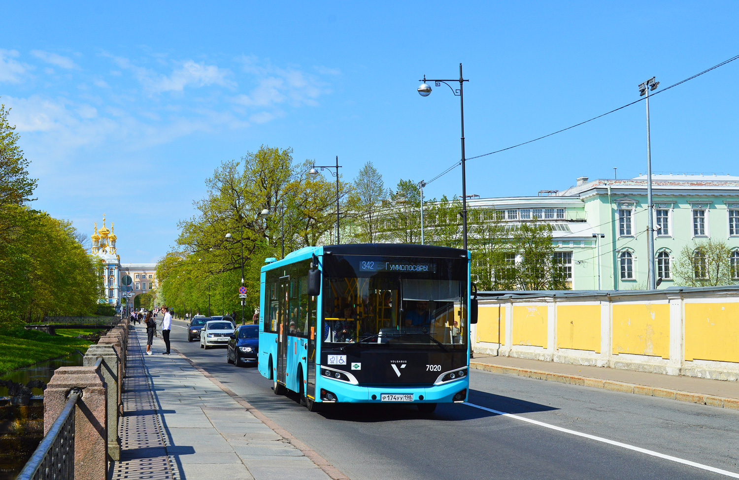 Szentpétervár, Volgabus-4298.G4 (LNG) sz.: 7020