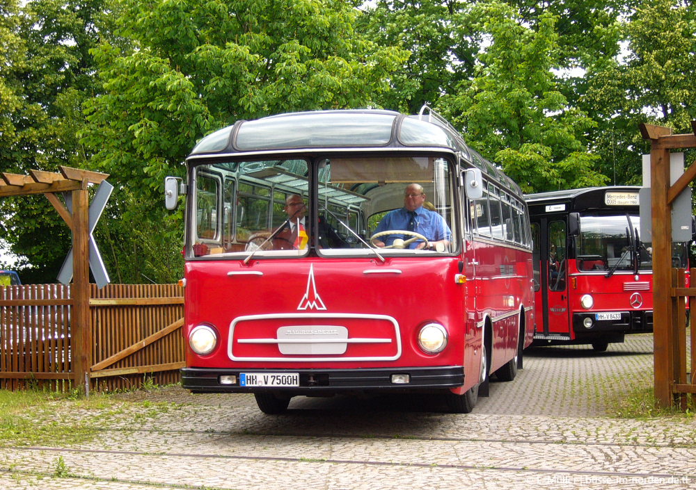 Hamburg, Magirus-Deutz Saturn II Nr. 891; Niedersachsen — Bustreffen Wehmingen Hannoversches Straßenbahnmuseum 17.06.2012