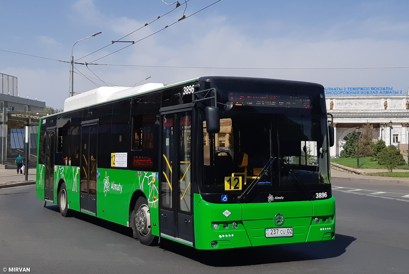 Almaty, Golden Dragon XML6125CN (Hyundai Trans Auto) sz.: 3896