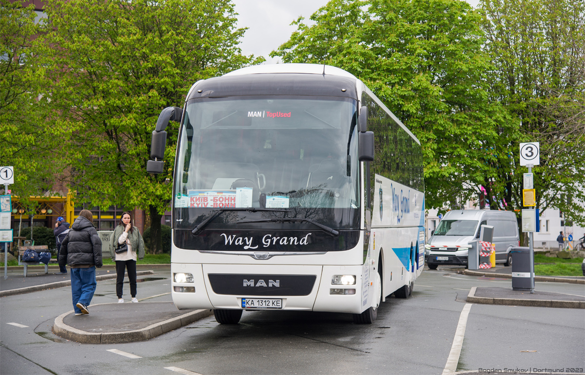 Kijevas, MAN R09 Lion's Coach C RHC444 C Nr. KA 1312 KE
