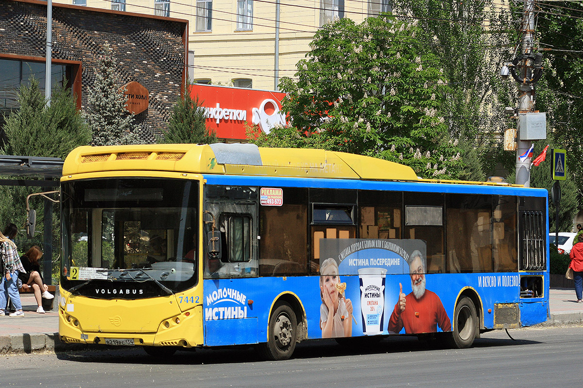 Volgogradská oblast, Volgabus-5270.G2 (CNG) č. 7442