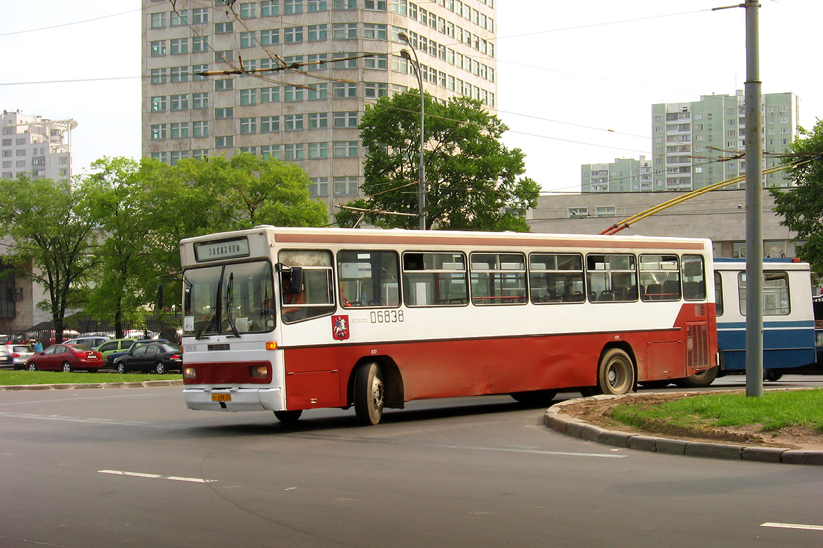 Москва, Mercedes-Benz O325 № 06838