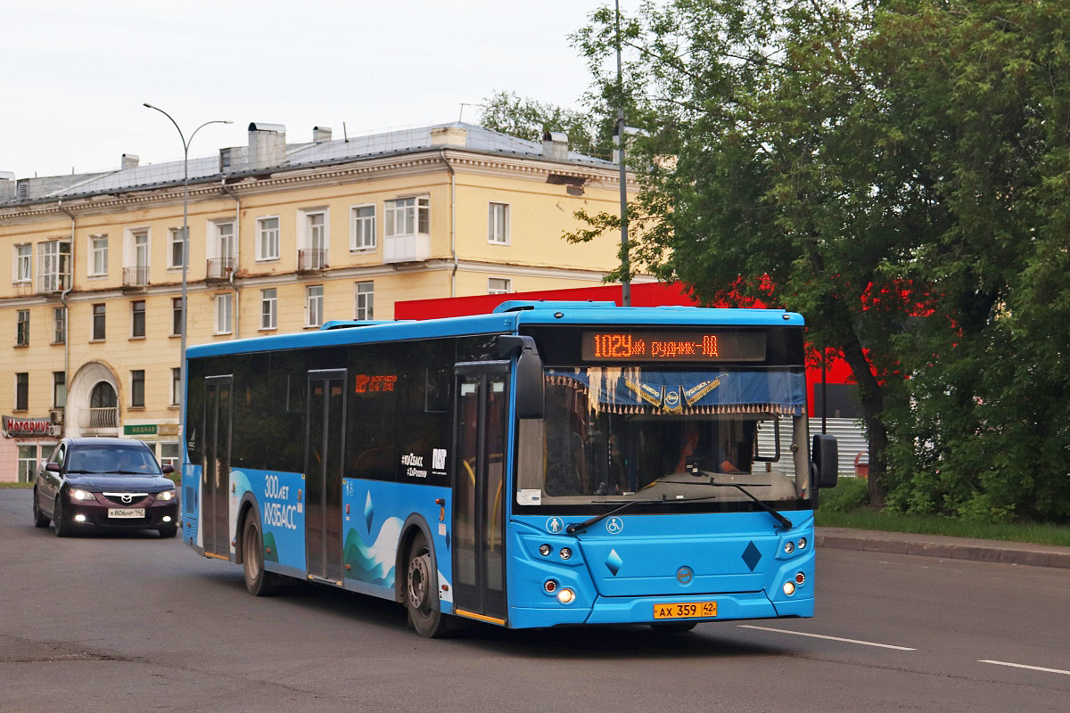 Kemerovo region - Kuzbass, LiAZ-5292.65 # 10084