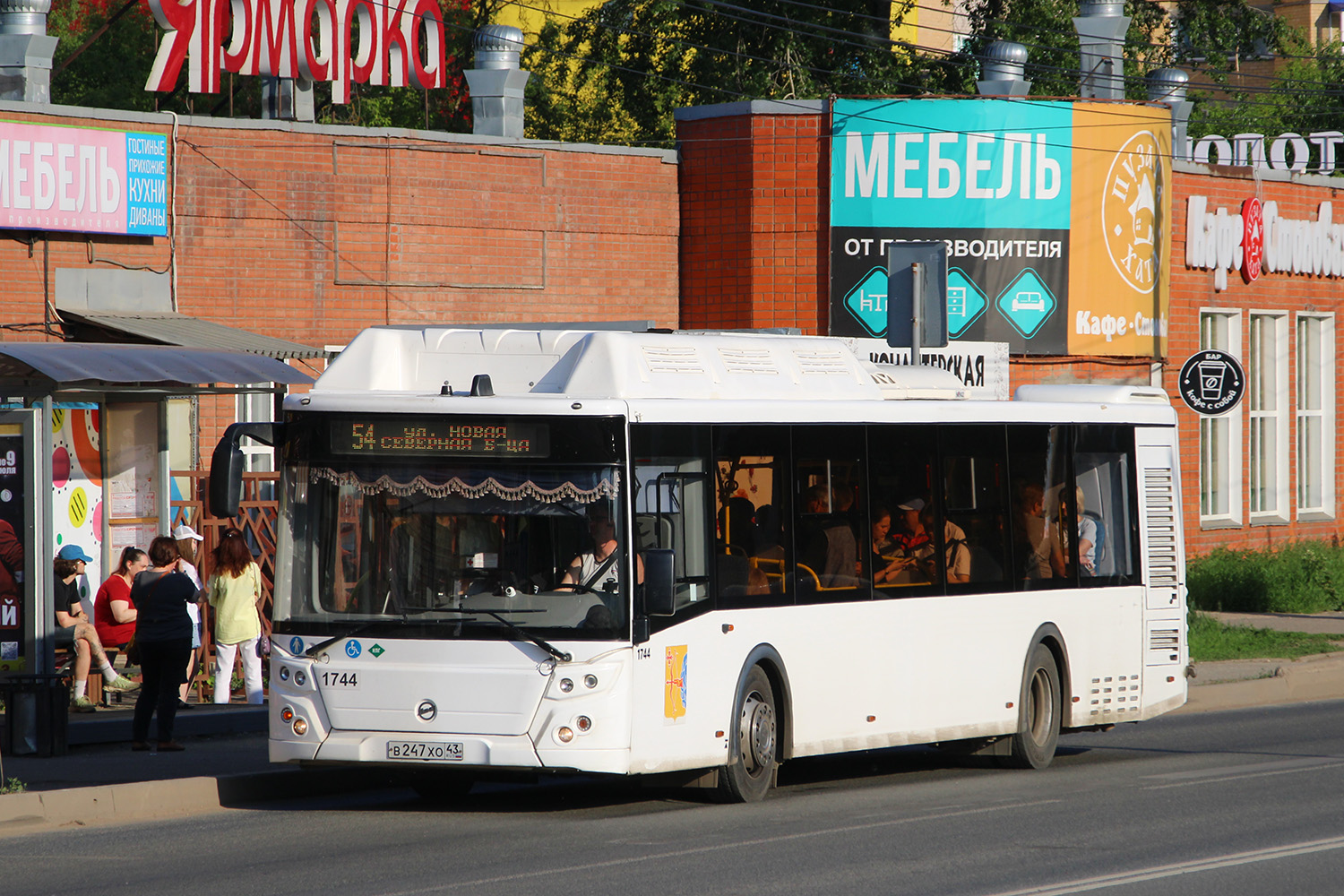 Кировская область, ЛиАЗ-5292.67 (CNG) № В 247 ХО 43