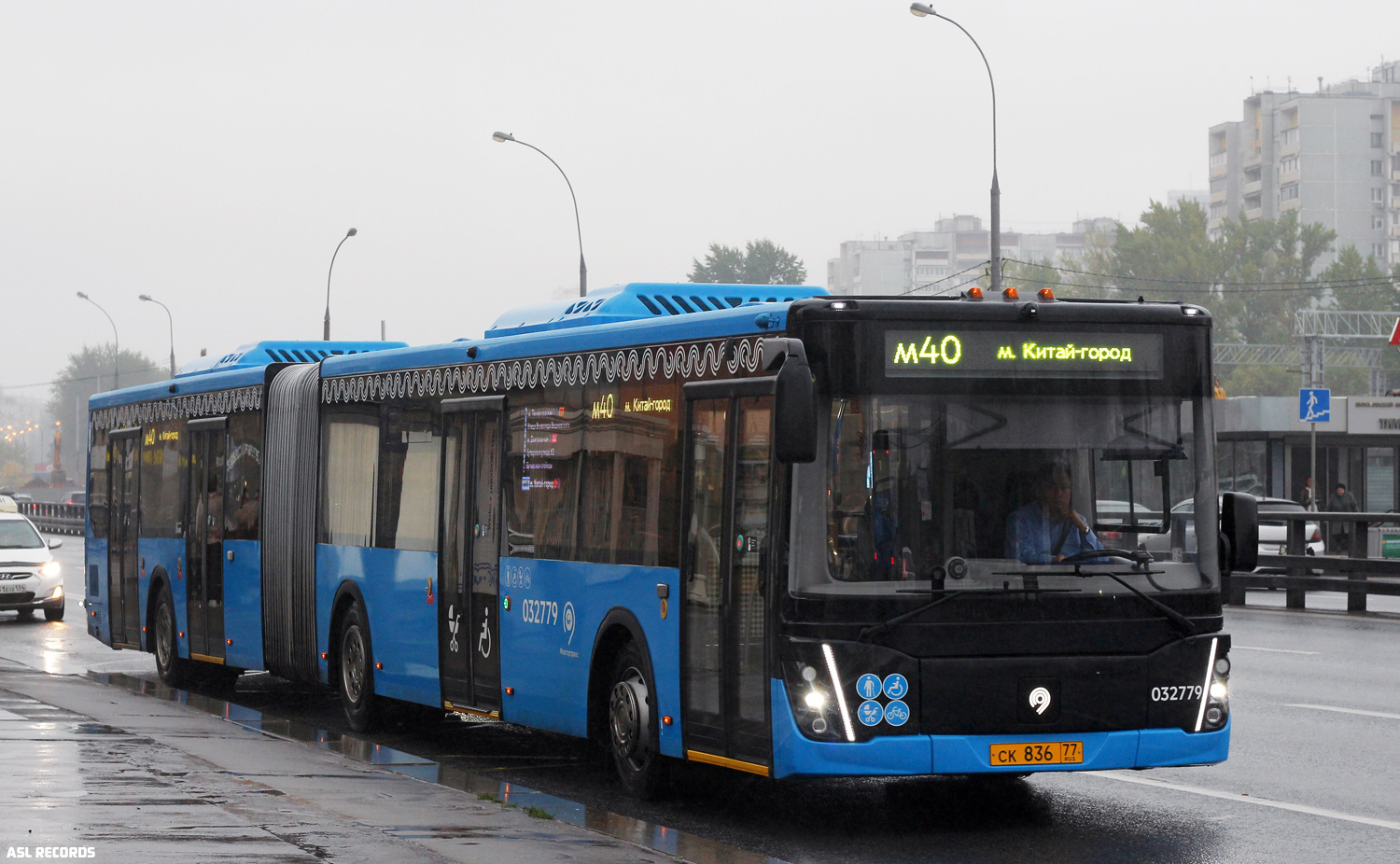 Moskva, LiAZ-6213.65 č. 032779