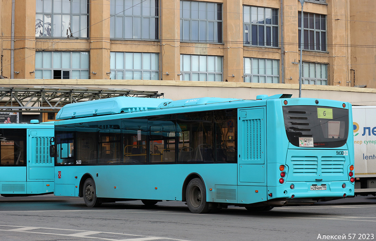 Szentpétervár, Volgabus-5270.G4 (CNG) sz.: 5630