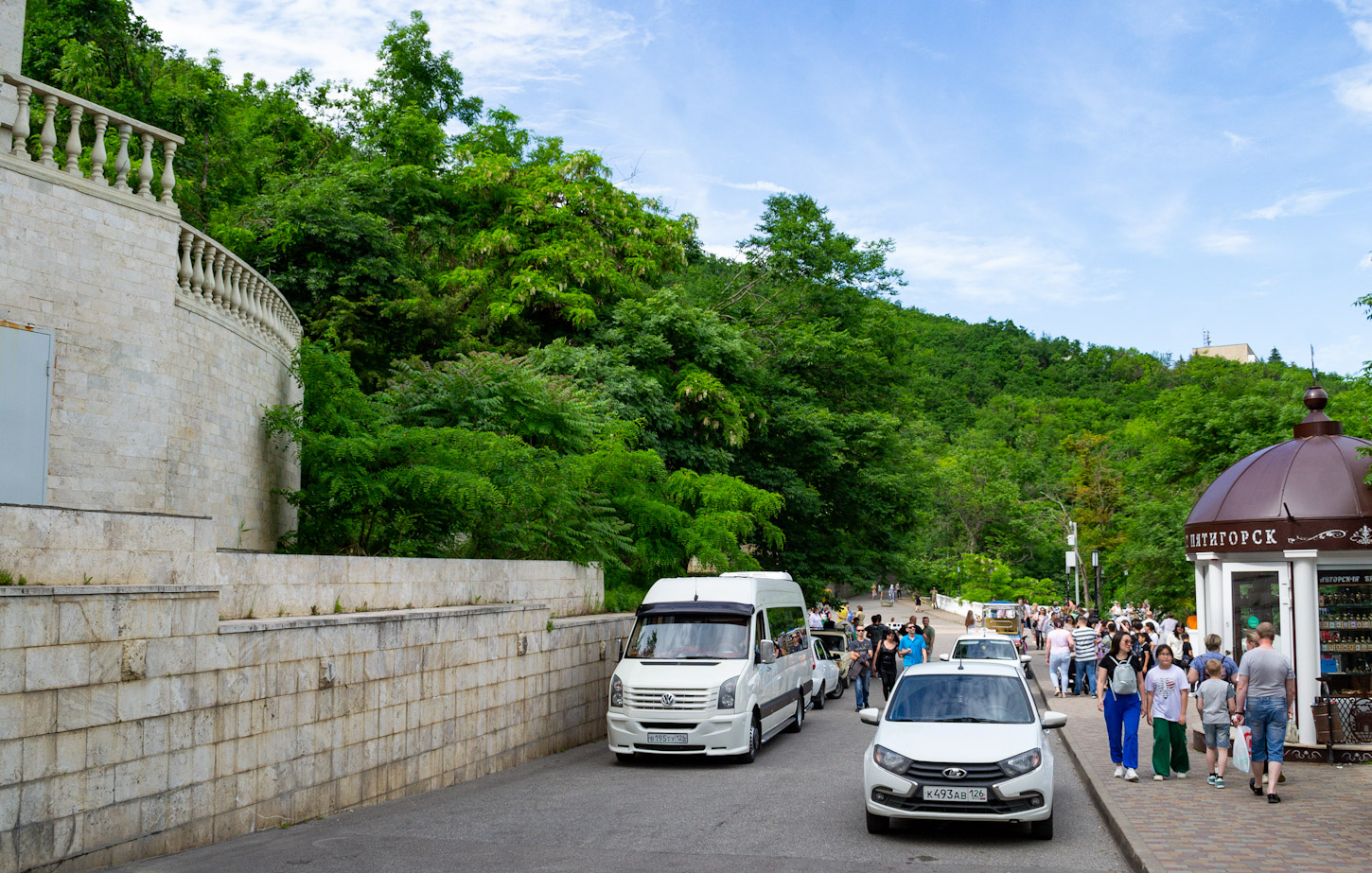 Ставропольский край, Volkswagen Crafter № В 195 ТУ 126; Ставропольский край — Разные фотографии