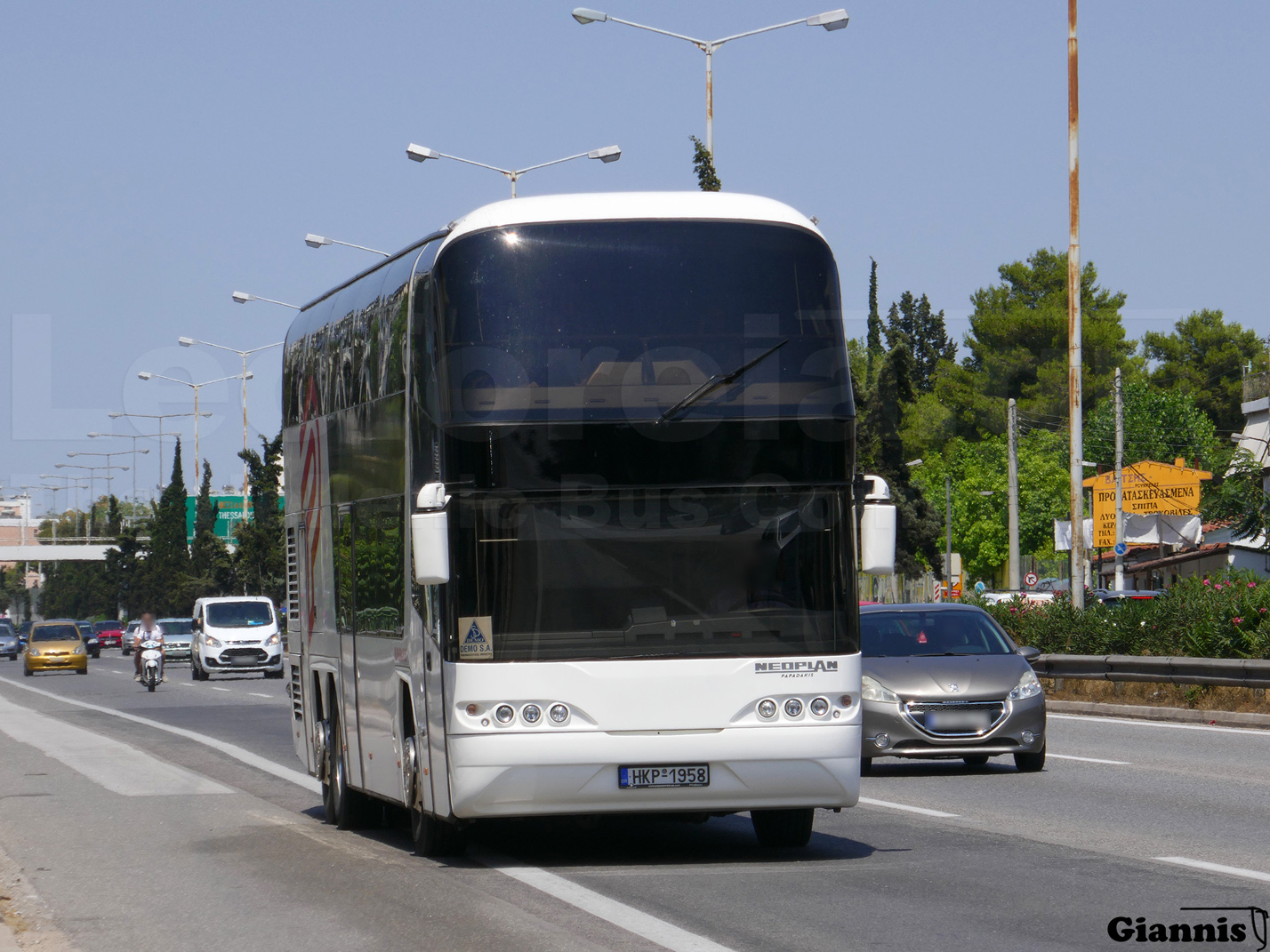 Řecko, Neoplan PB1 N1122/3C Skyliner C č. HKP-1958