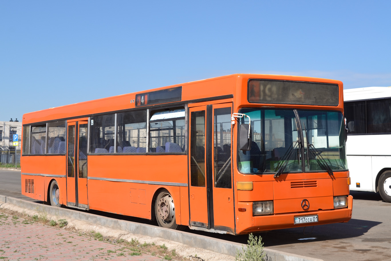 Астана, Mercedes-Benz O405 № 717 OIA 01