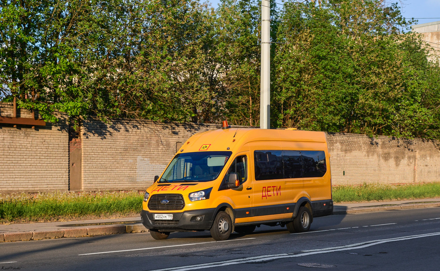 Санкт-Петербург, Ford Transit FBD [RUS] (Z6F.ESG.) № А 002 ХК 198