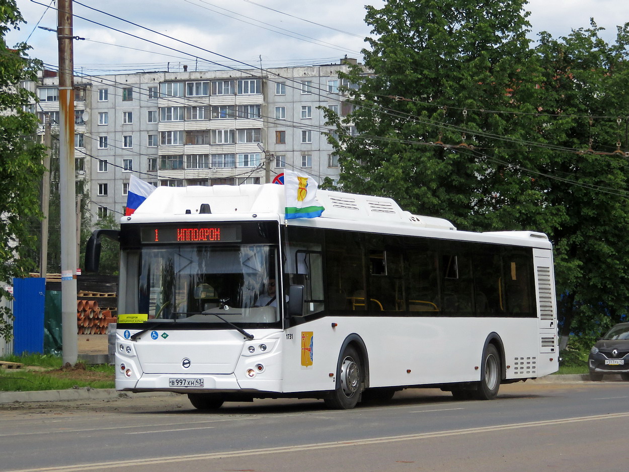 Кировская область, ЛиАЗ-5292.67 (CNG) № В 997 ХН 43