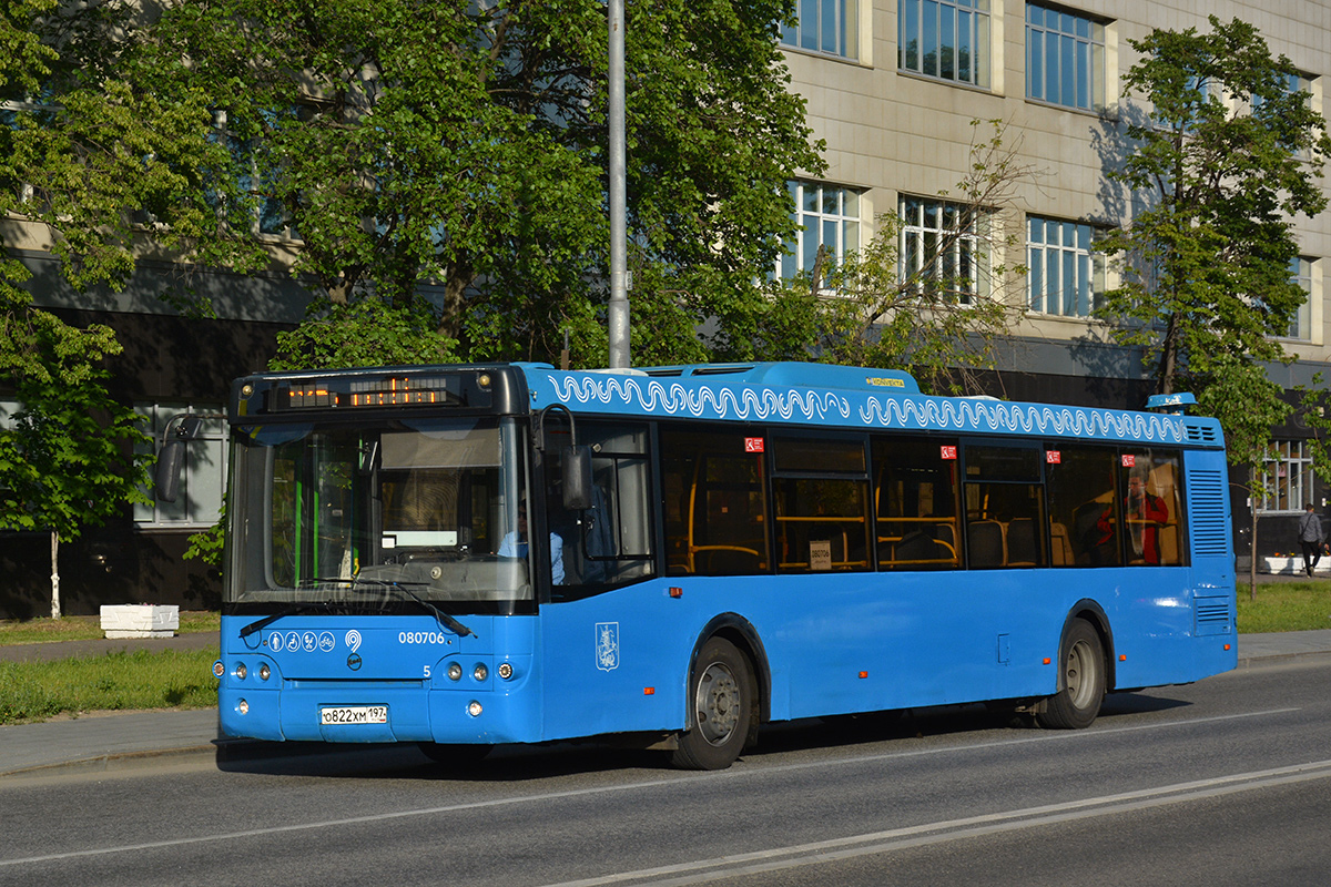 Moskau, LiAZ-5292.22 (2-2-2) Nr. 080706