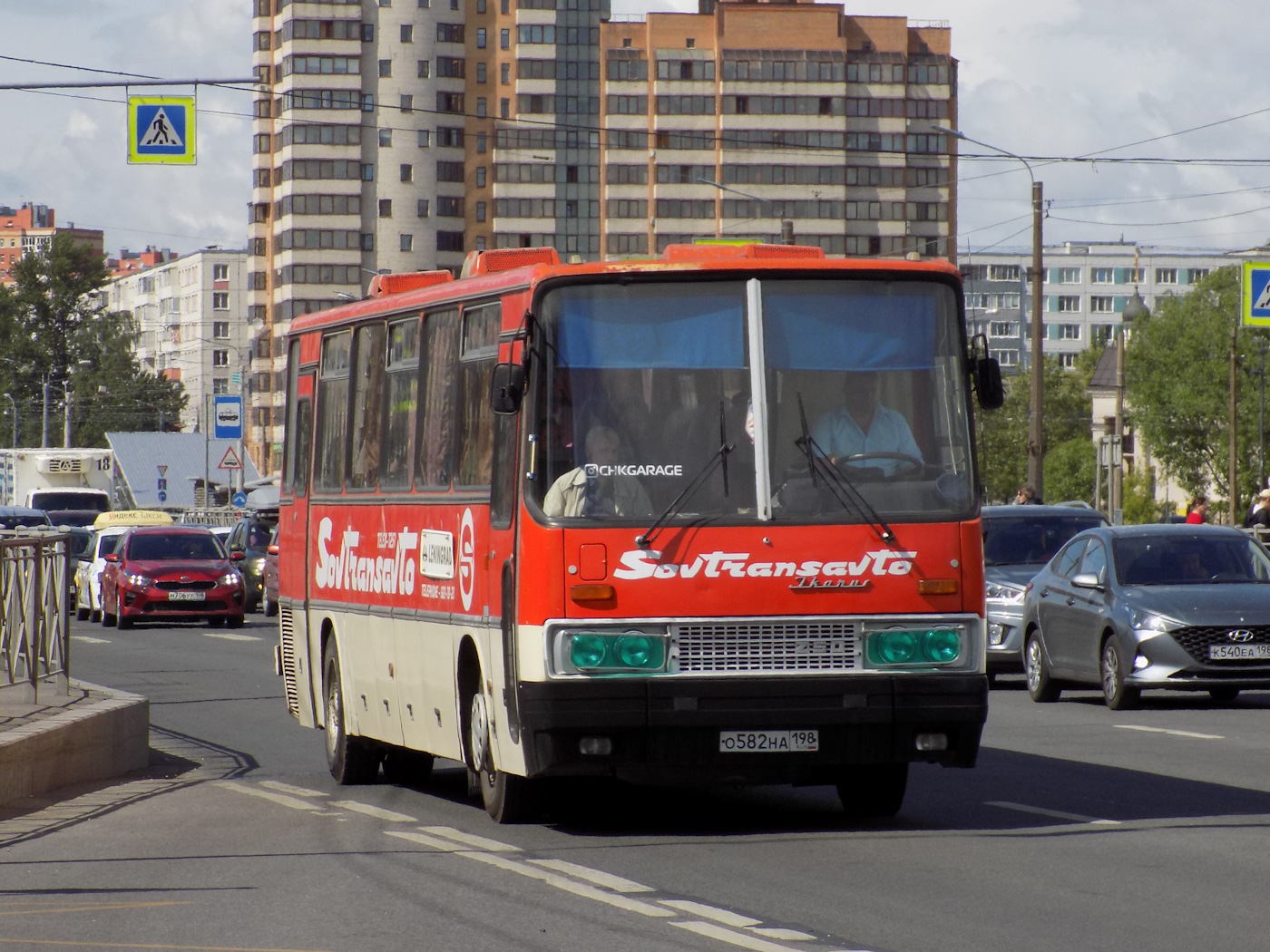 Санкт-Петербург, Ikarus 250.59 № О 582 НА 198