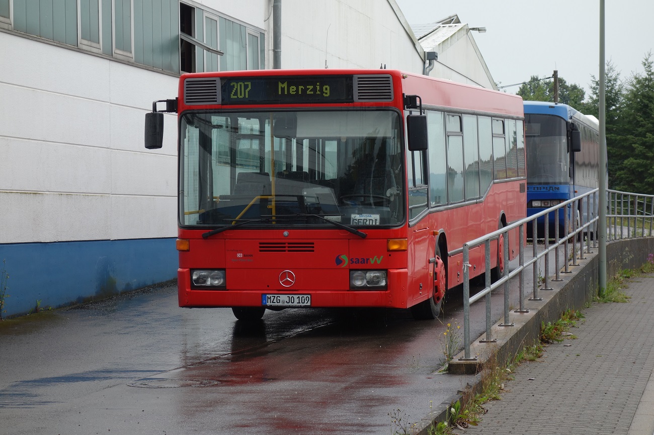 Саар, Mercedes-Benz O405N2Ü № MZG-JO 109