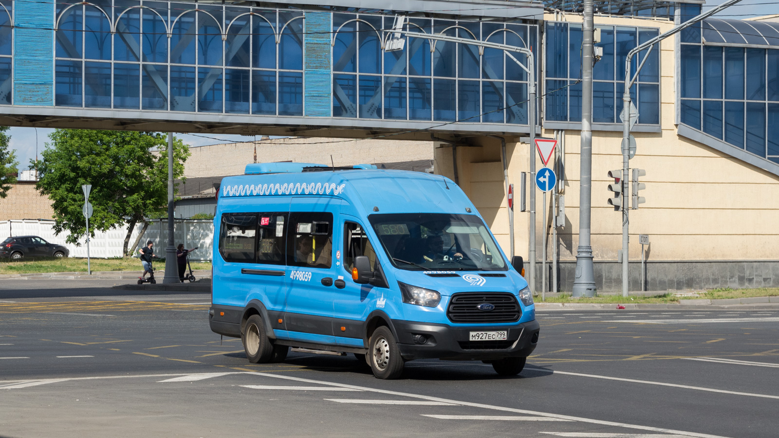 Москва, Ford Transit FBD [RUS] (Z6F.ESG.) № 4998059