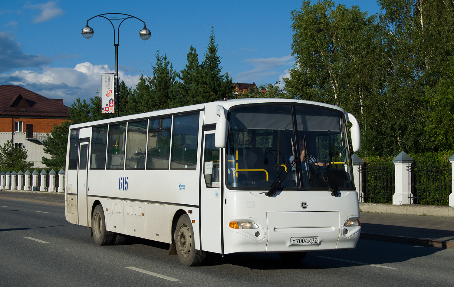 Тюменская область, КАвЗ-4238-22 № 615