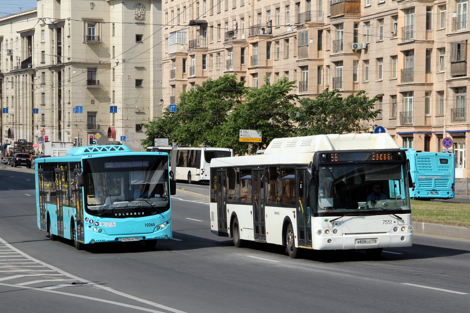 Санкт-Пецярбург, Volgabus-5270.G4 (LNG) № 10265; Санкт-Пецярбург, ЛиАЗ-5292.71 № 7551