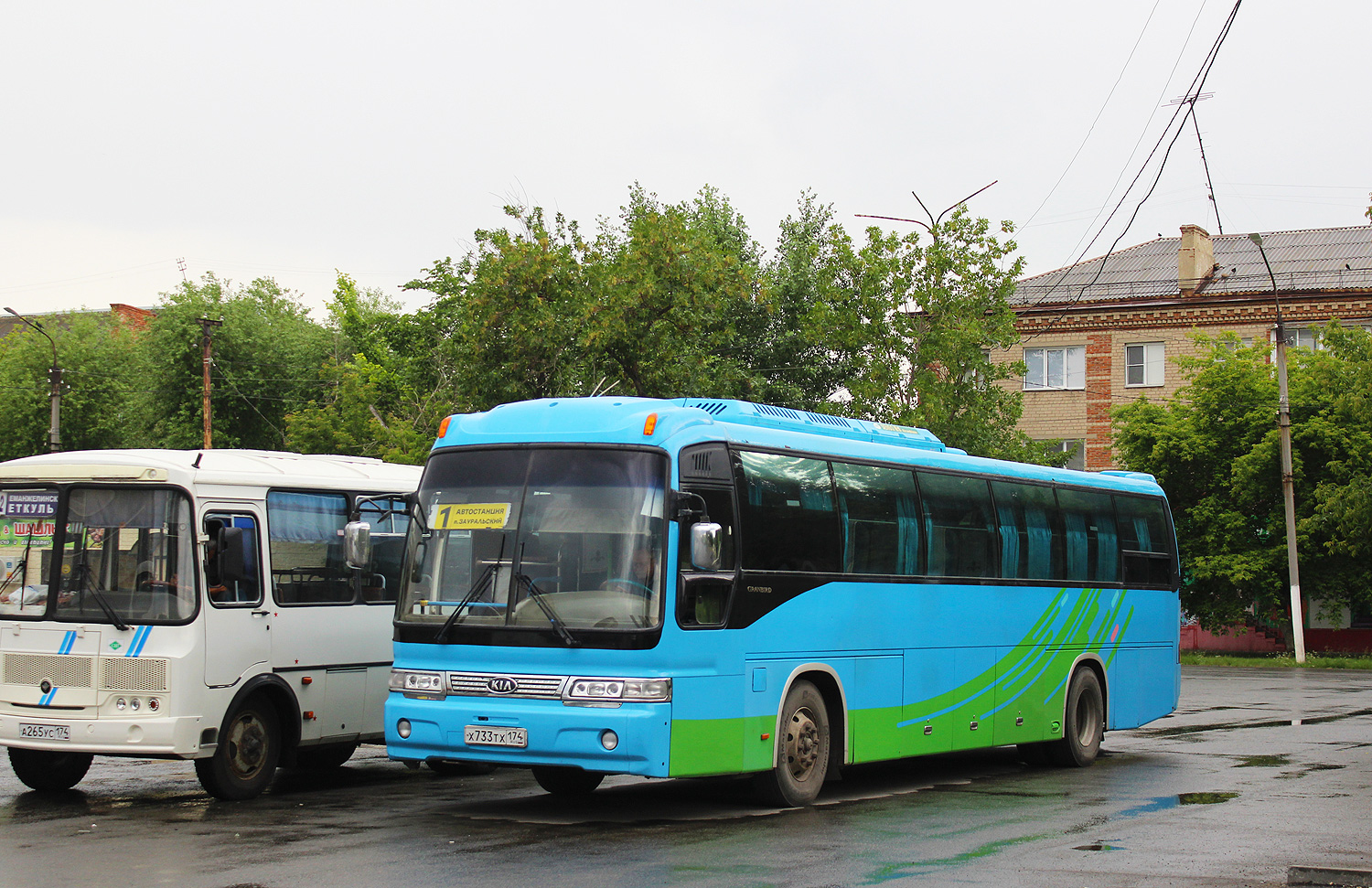 Челябинская область, Kia Granbird № Х 733 ТХ 174