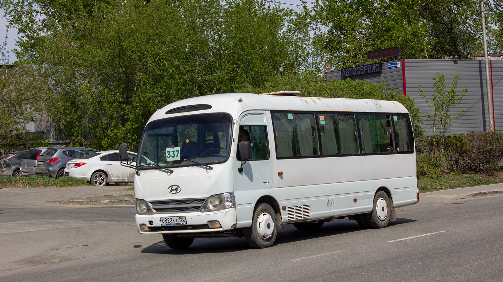 Свердловская область, Hyundai County Kuzbass № О 823 КТ 196