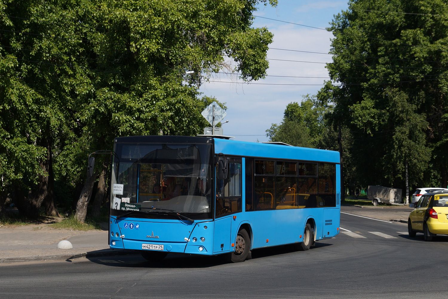 Архангельская область, МАЗ-206.086 № М 421 ТР 29