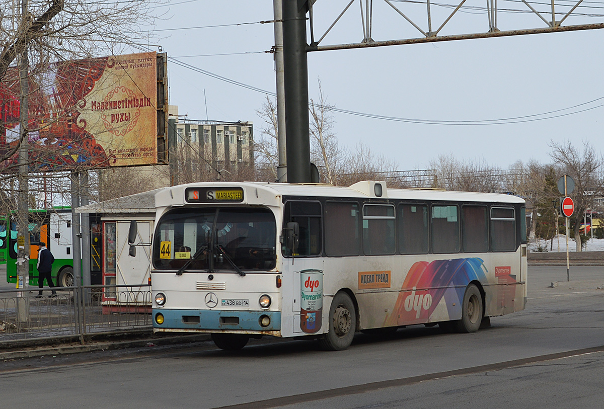 Павлодарская область, Mercedes-Benz O305 № 438 BD 14