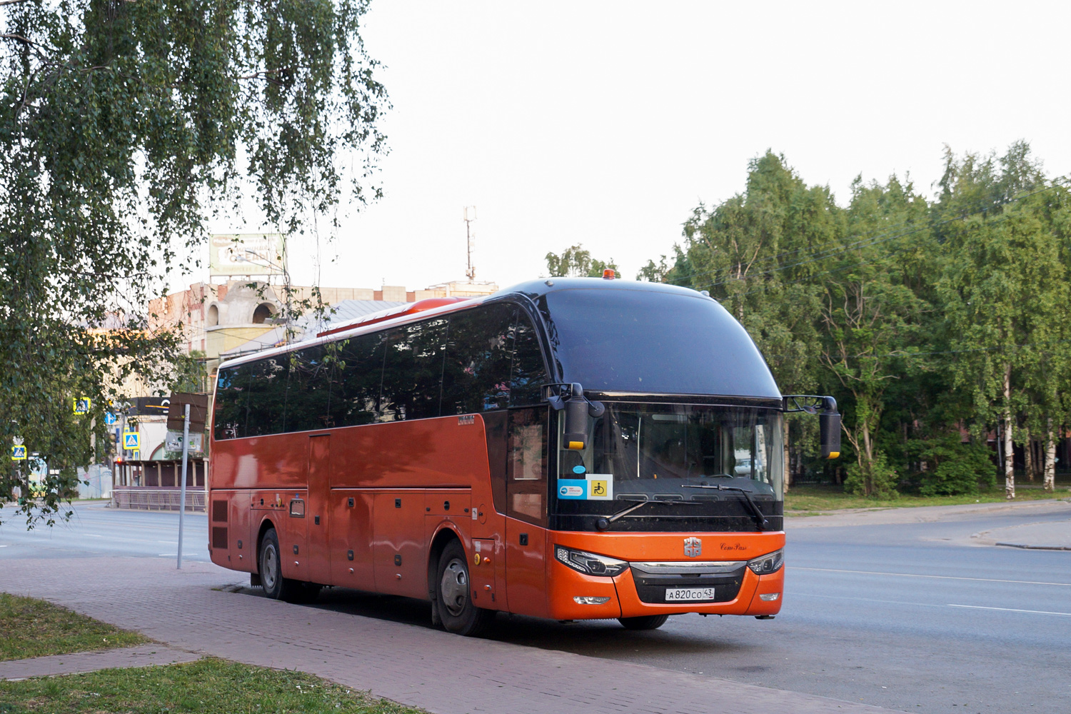 Кировская область, Zhong Tong LCK6127H ComPass № А 820 СО 43