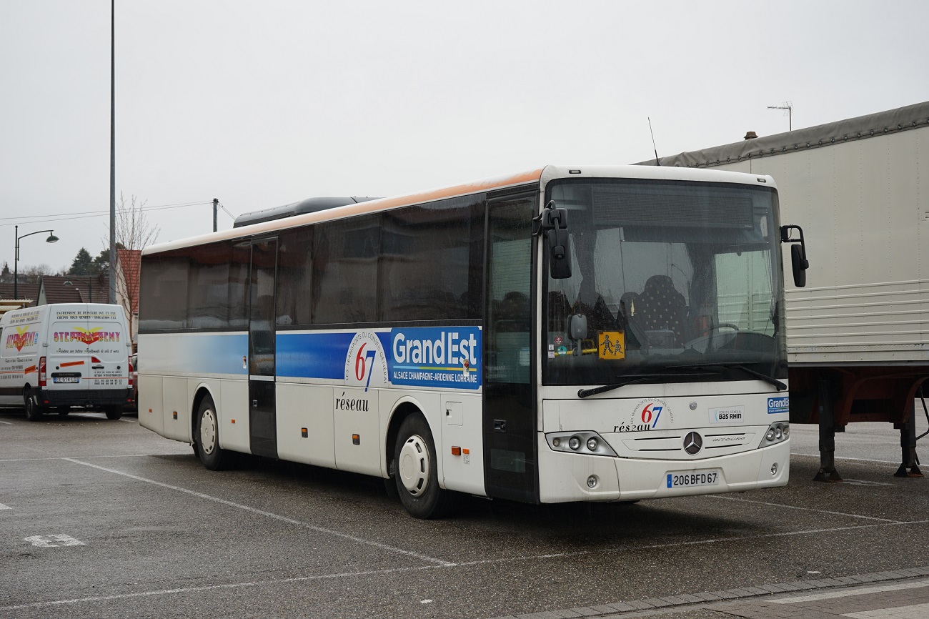 Франция, Mercedes-Benz Intouro II E № 206 BFD 67