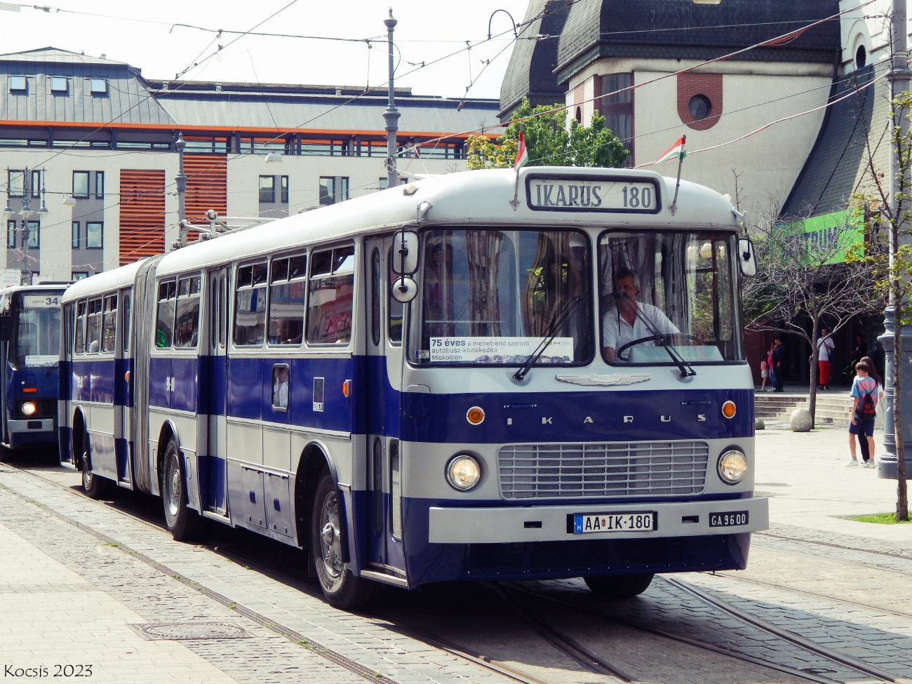 Венгрия, Ikarus 180.72 № 96-00