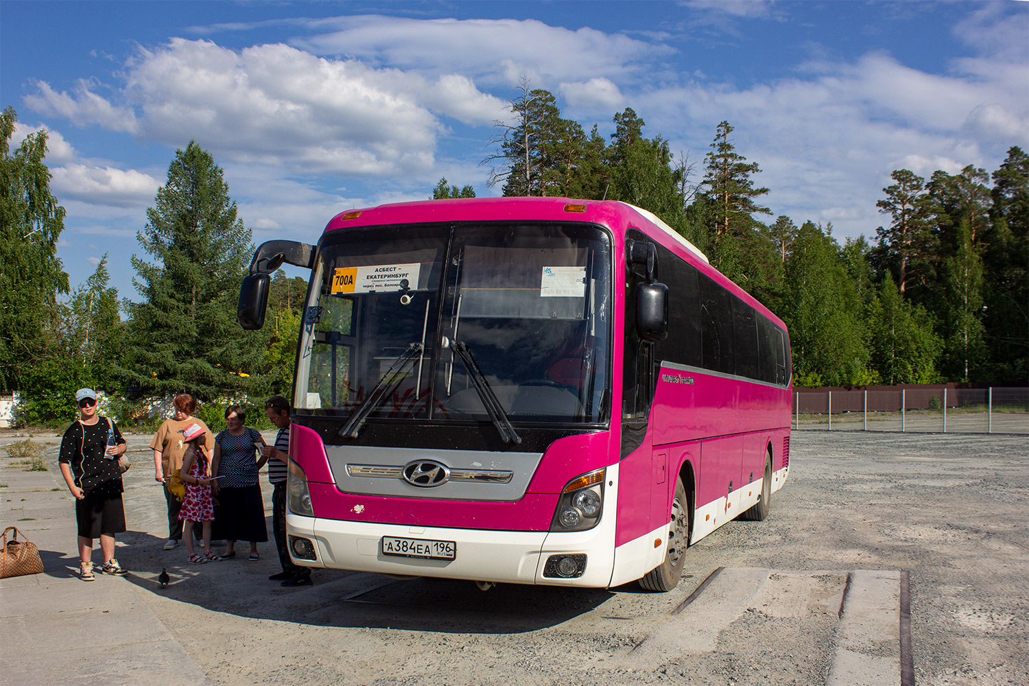 Свердловская область, Hyundai Universe Xpress Noble № А 384 ЕА 196