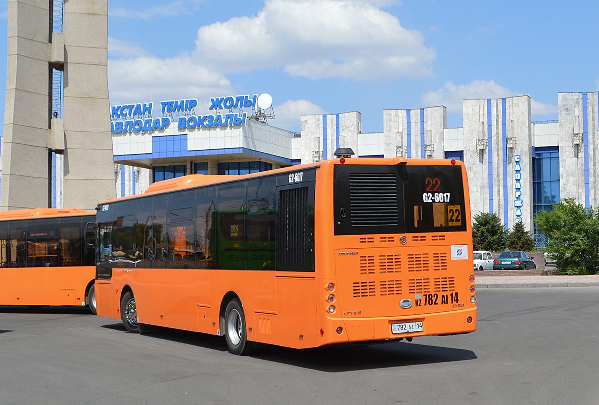 Павлодарская область, Golden Dragon XML6125CR (Hyundai Trans Auto) № G2-6017