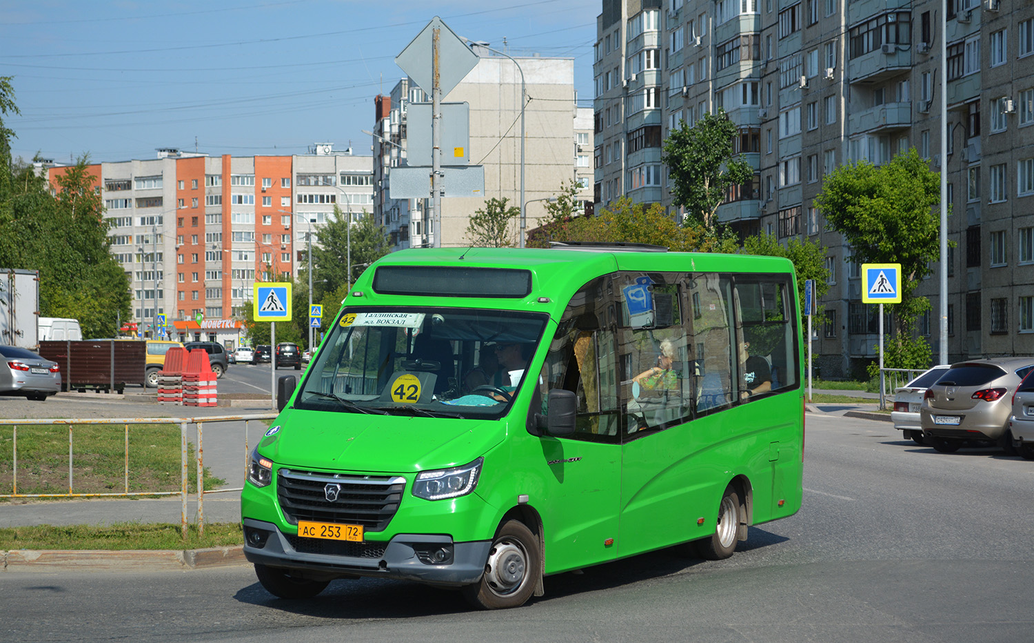 Тюменская область, ГАЗ-A68R52 City № АС 253 72