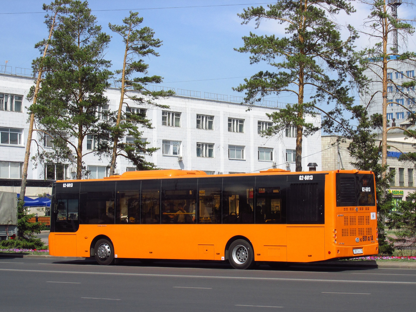 Павлодарская область, Golden Dragon XML6125CR (Hyundai Trans Auto) № G2-6013