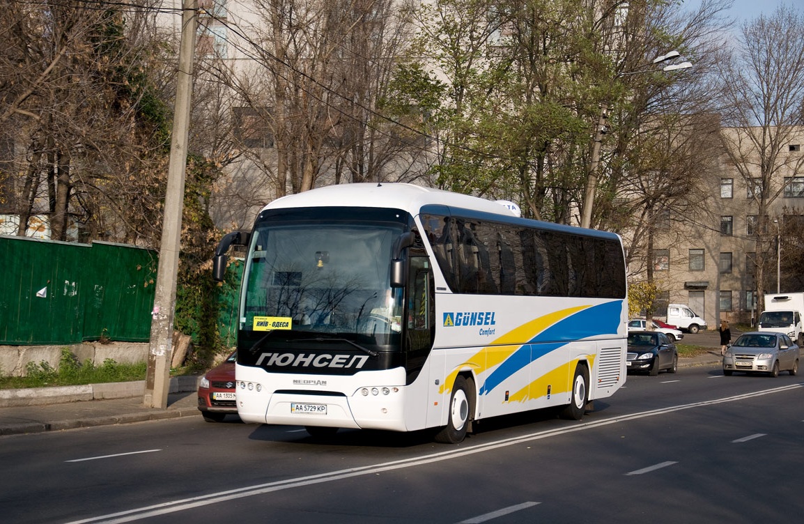 Киев, Neoplan P21 N2216SHD Tourliner SHD № AA 5729 KP