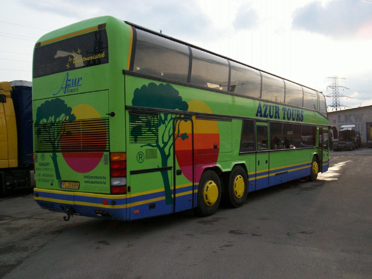 Венгрия, Neoplan N122/3L Skyliner № FLD-999