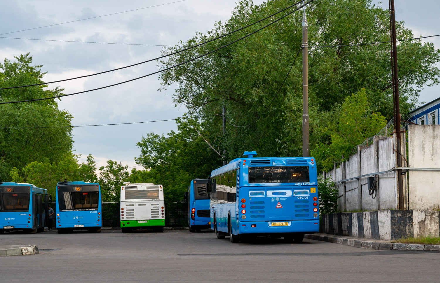 Москва, ЛиАЗ-5292.22-01 № 080703; Москва — Автобусные вокзалы, станции и конечные остановки