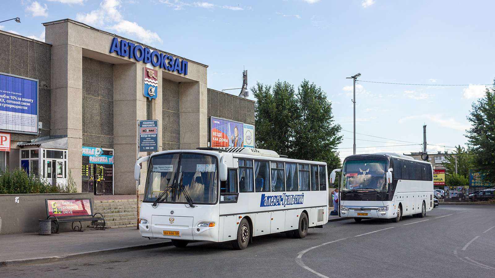 Свердловская область, КАвЗ-4238-42 № КА 666 66