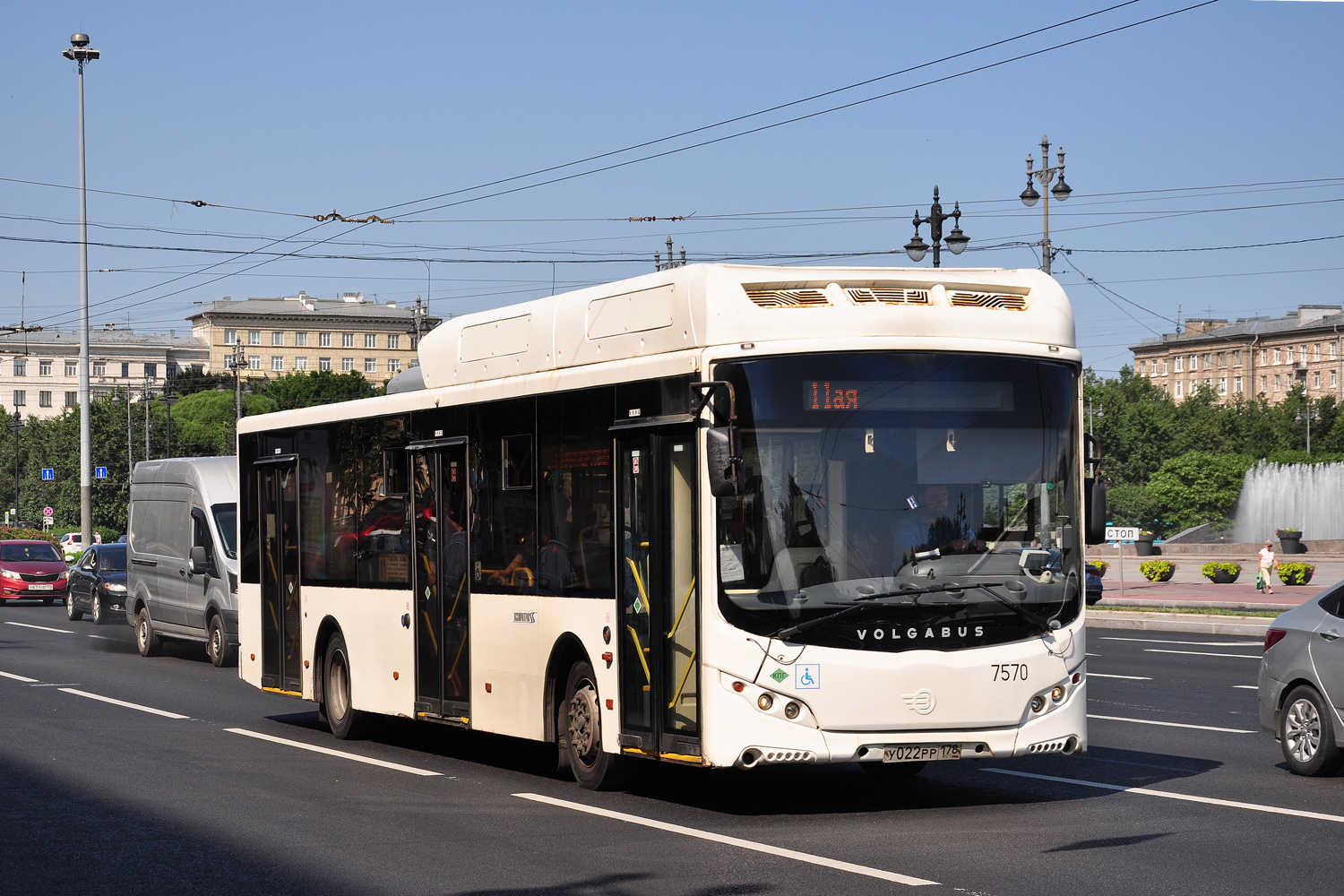 Sankt Peterburgas, Volgabus-5270.G2 (CNG) Nr. 7570