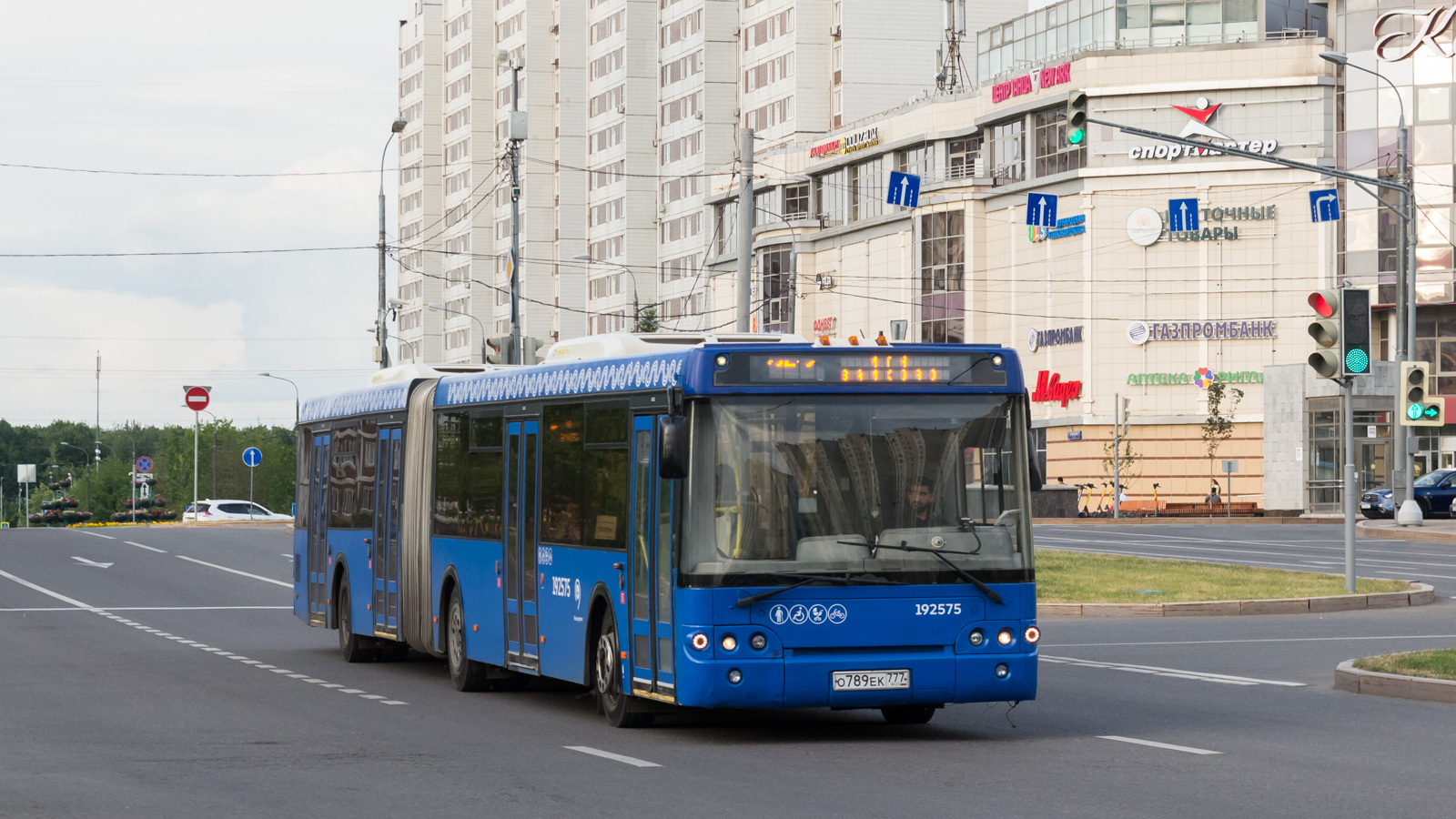 Moskau, LiAZ-6213.22 Nr. 192575