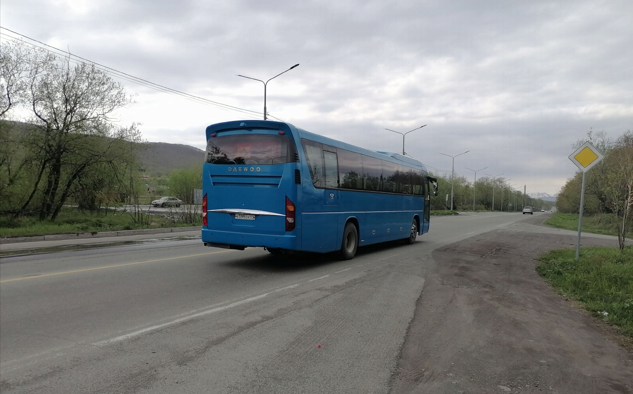 Камчатский край, Daewoo BH116 Royal Luxury № В 599 ОУ 41