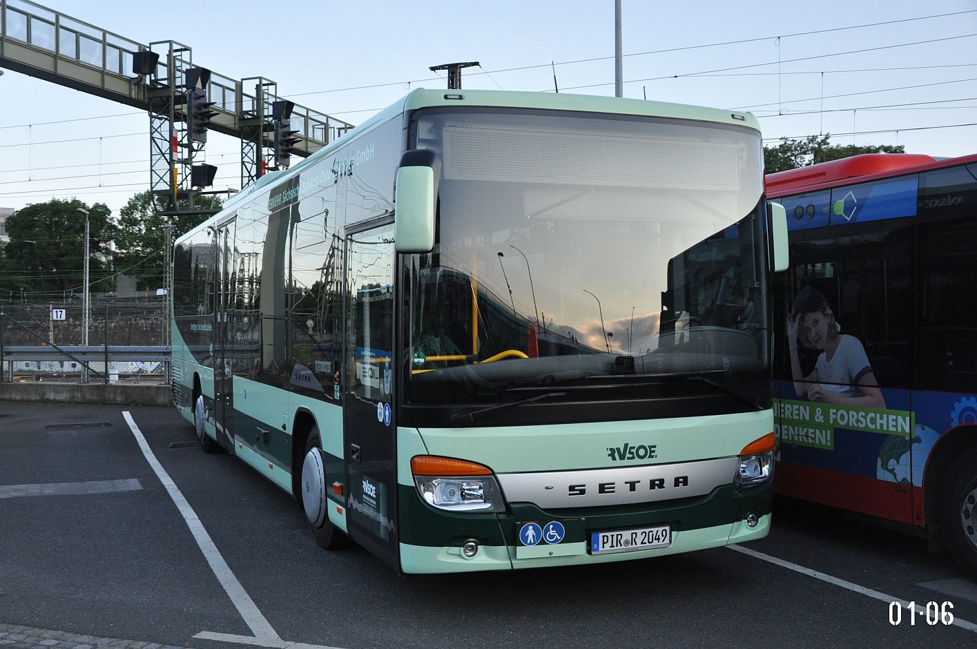 Саксония, Setra S415LE business № 2049