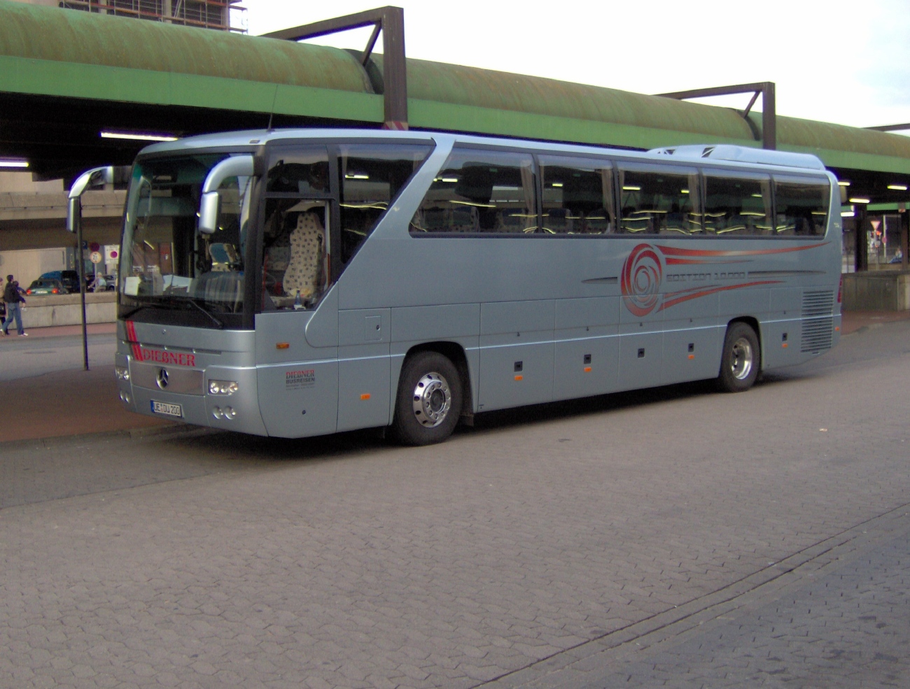 Нижняя Саксония, Mercedes-Benz O350-15RHD Tourismo № UE-DU 200